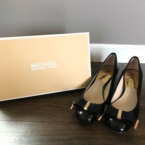 Michael Kors patent leather heels with bow